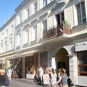 https://hostel-eksperthouse-na-chmielnej.warsawhotelspoland.com