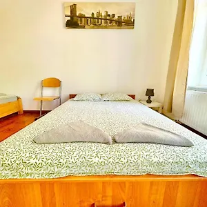 https://atlas-house.poznan-hotels.com
