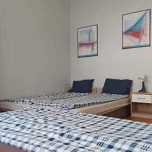 https://poznan-winogrady.poznan-hotels.com